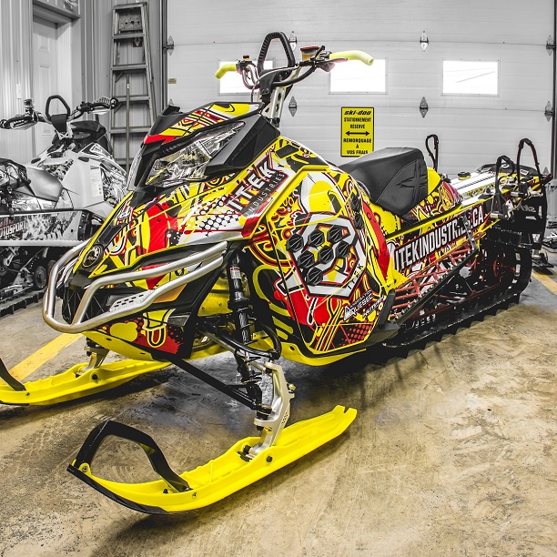 Summit 800 163 T3 2015